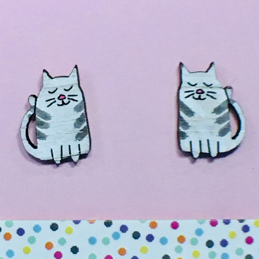 Studs: Cats